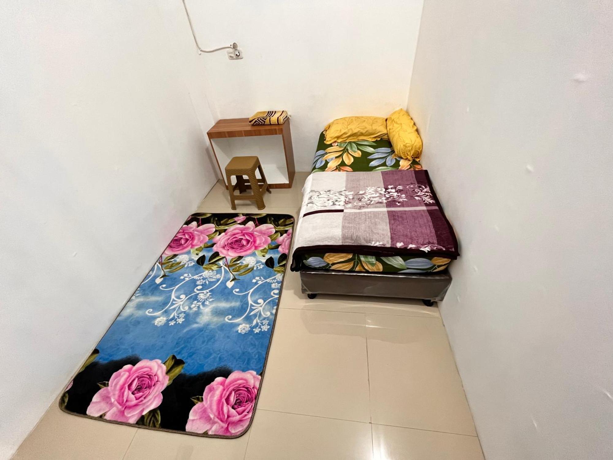 Rumah 25 Syariah Bukittinggi Room photo